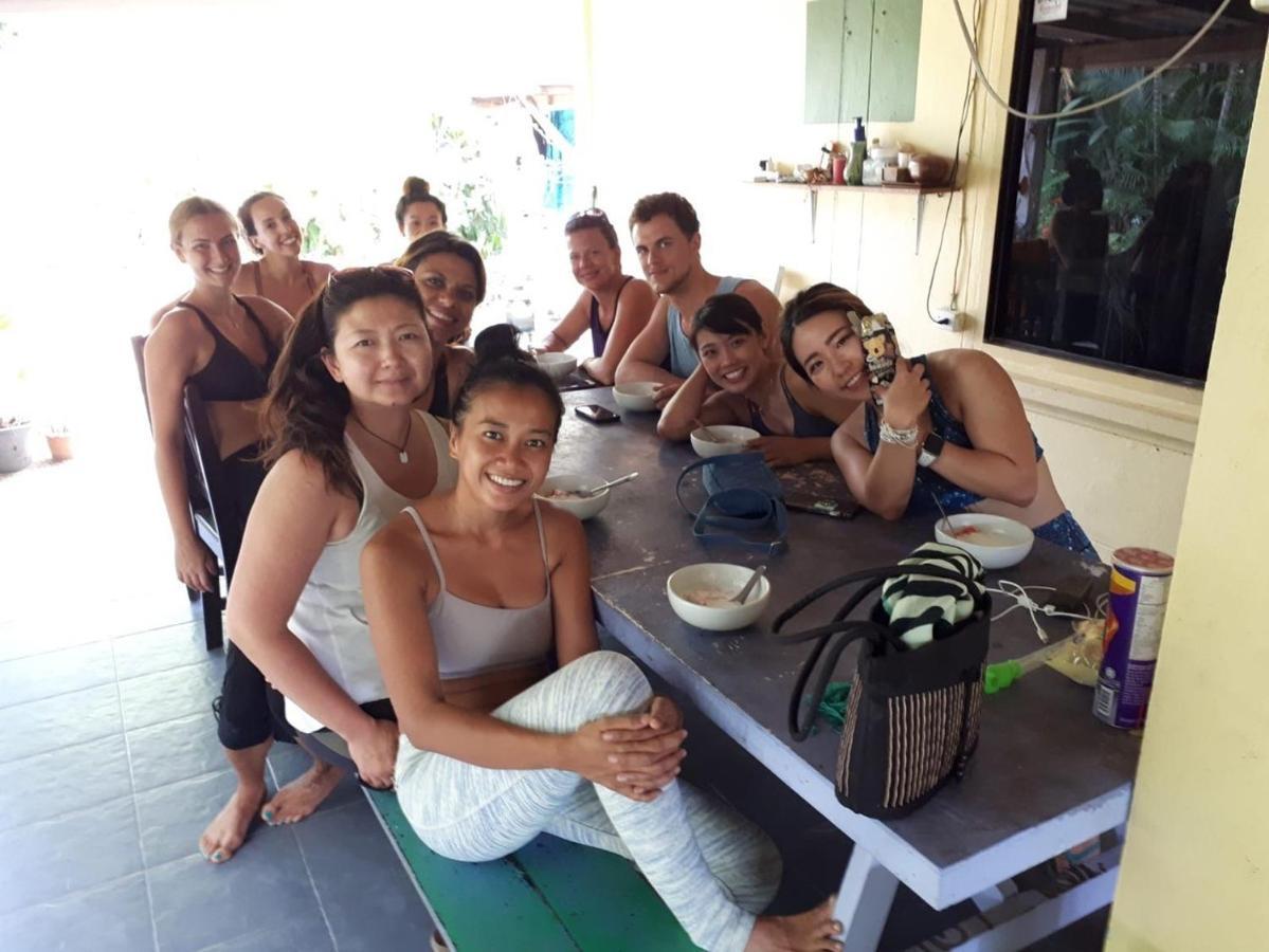 Green Garden Hotel Bang Rak Beach  Buitenkant foto